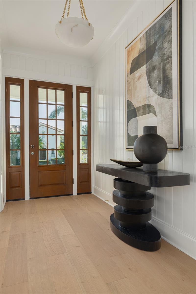 705 17TH Ave ST PETERSBURG, FL 33704