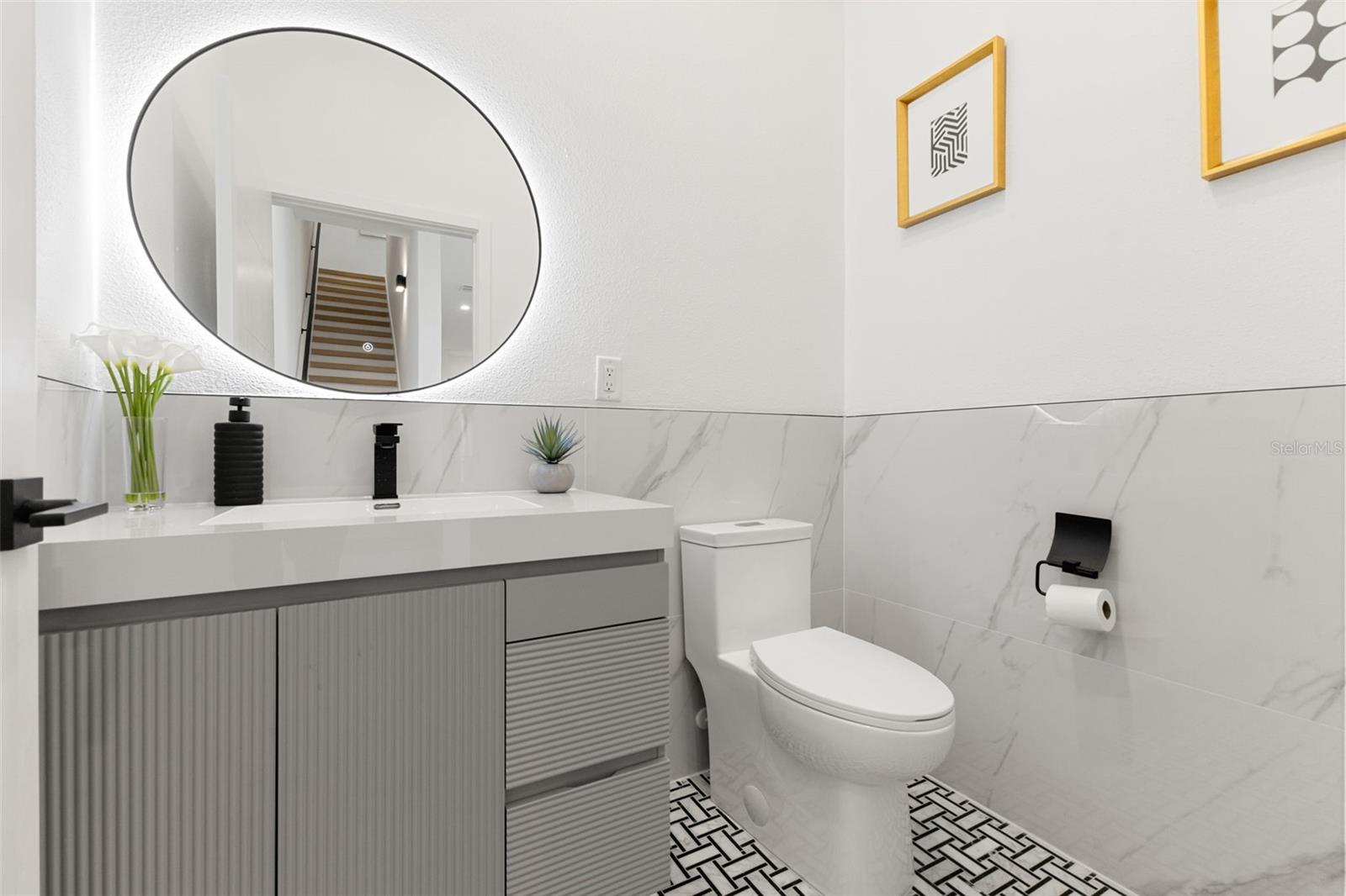 2104 4TH St ST PETERSBURG, FL 33705