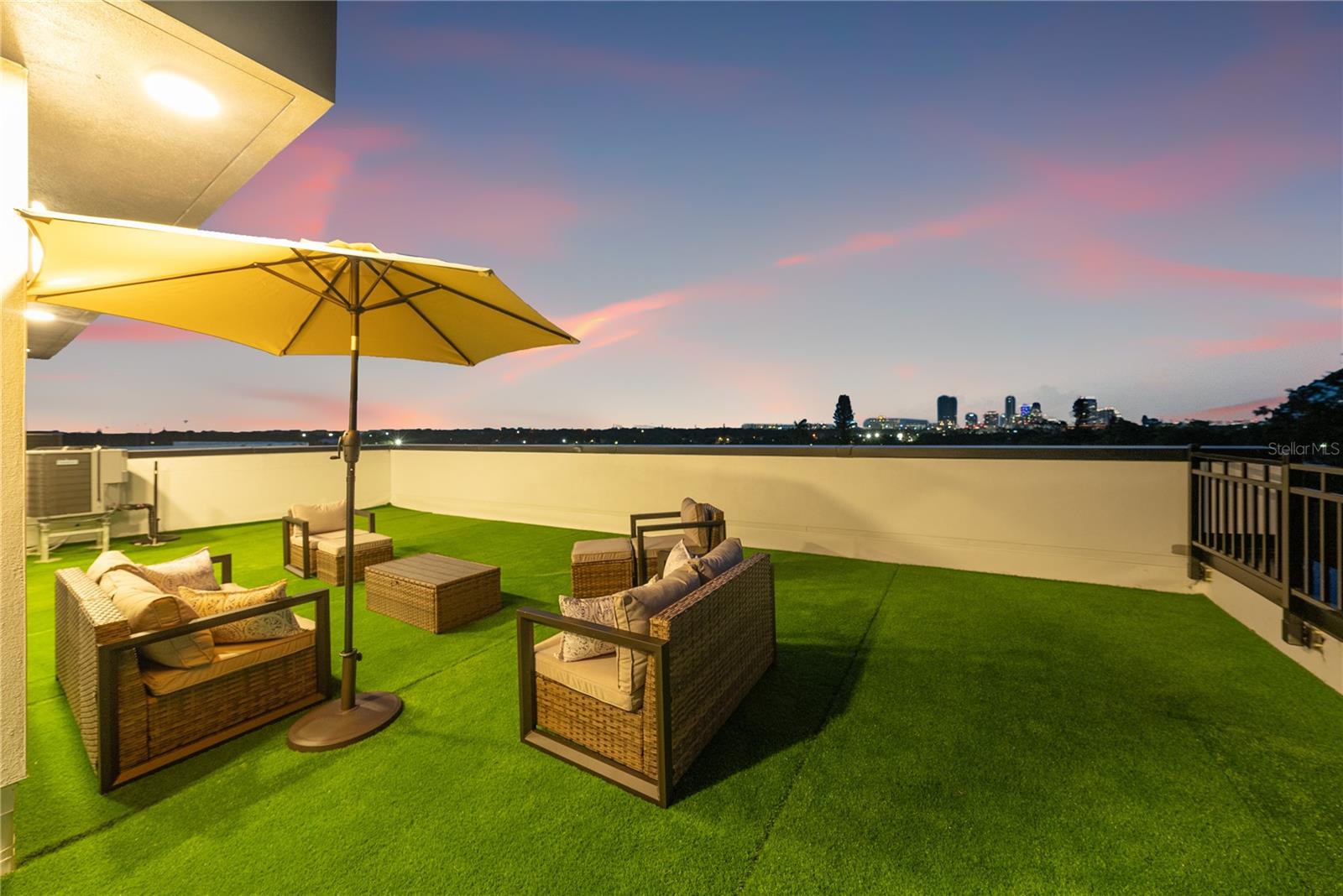 2104 4TH St ST PETERSBURG, FL 33705