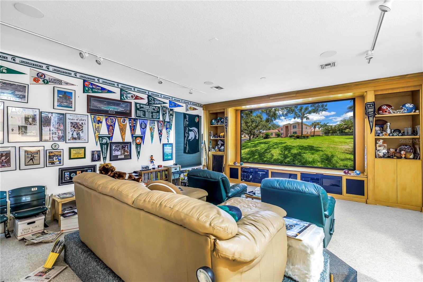 4930 SANDPIPER Ln ST PETERSBURG, FL 33711