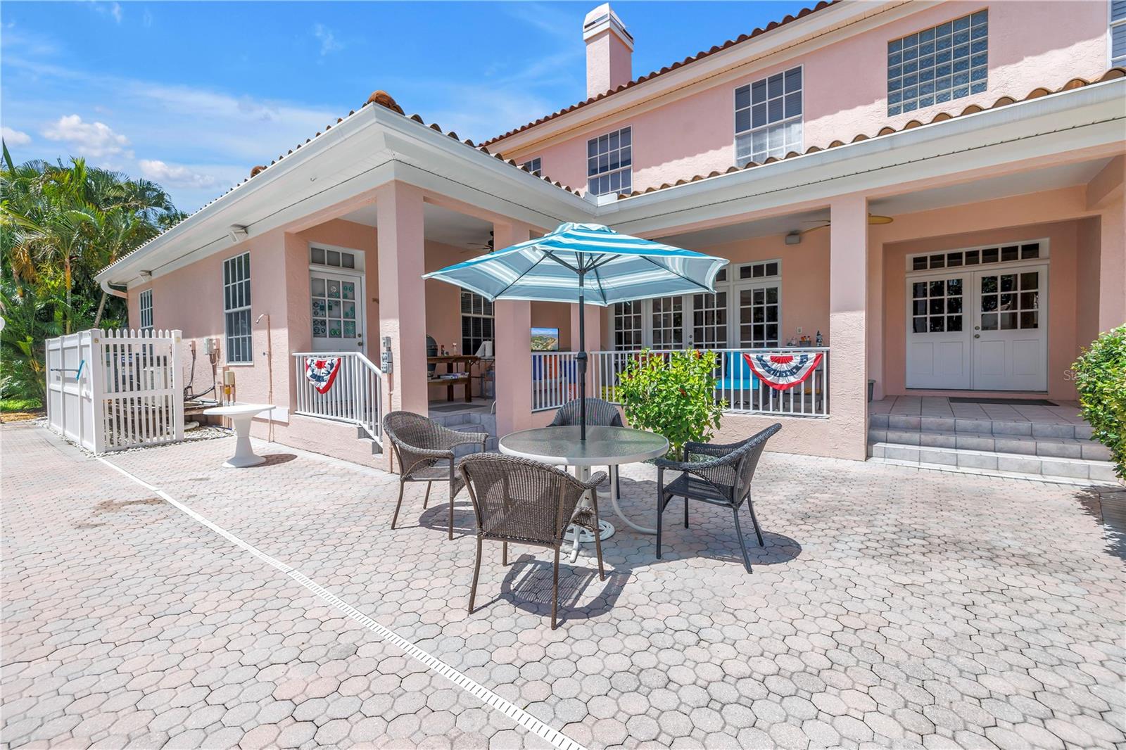 4930 SANDPIPER Ln ST PETERSBURG, FL 33711