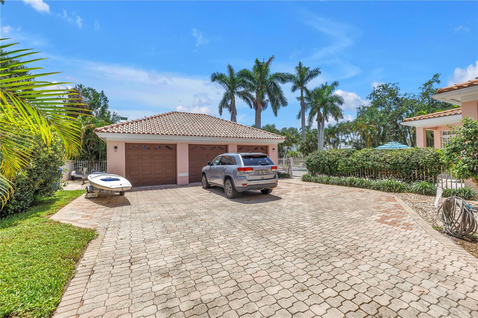 4930 SANDPIPER Ln ST PETERSBURG, FL 33711