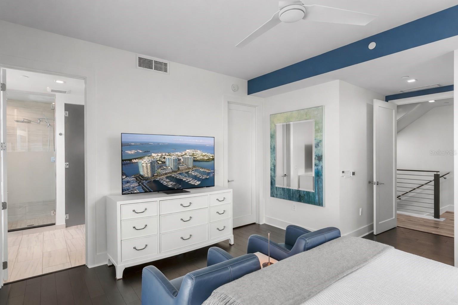 5142 MARINA Way TAMPA, FL 33611