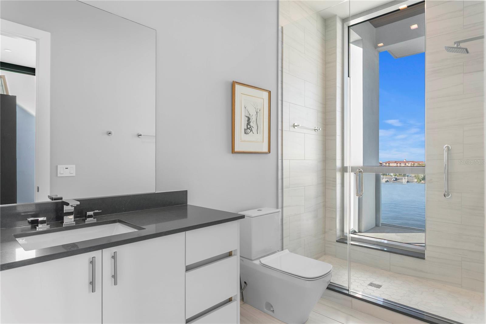 5142 MARINA Way TAMPA, FL 33611