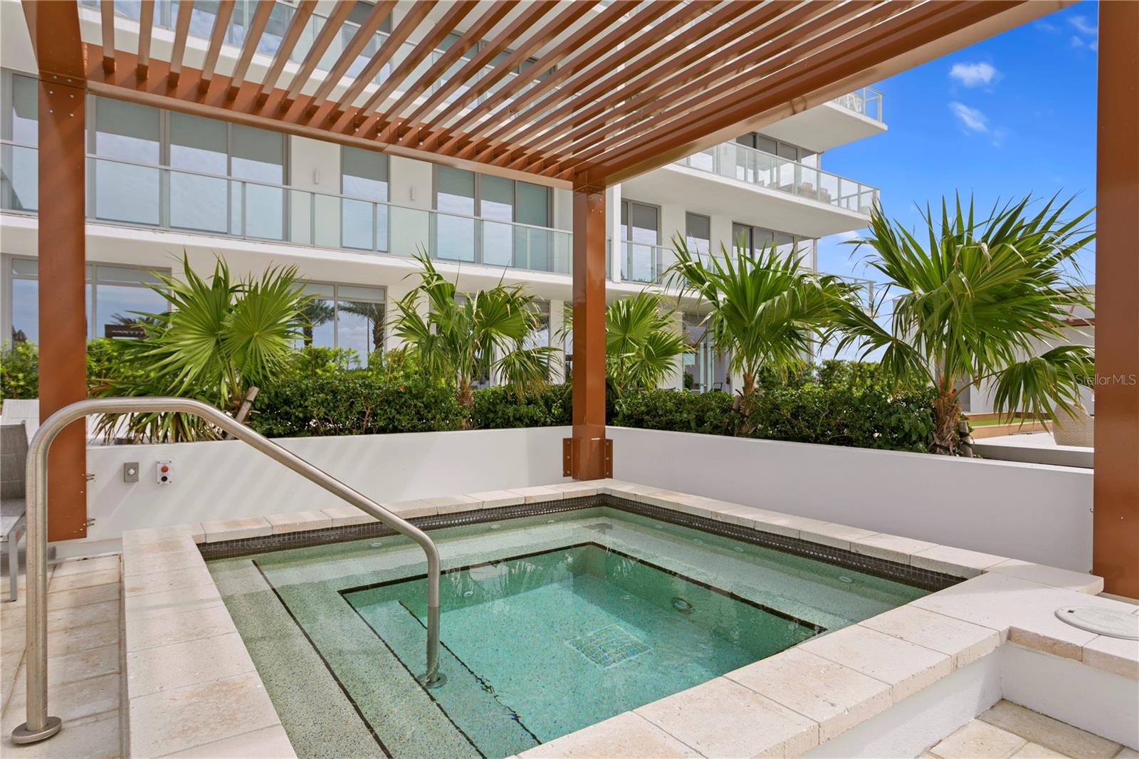 5142 MARINA Way TAMPA, FL 33611