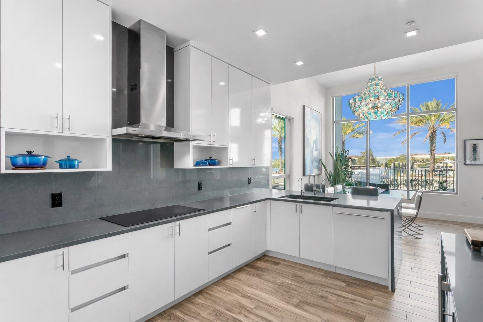 5142 MARINA Way TAMPA, FL 33611