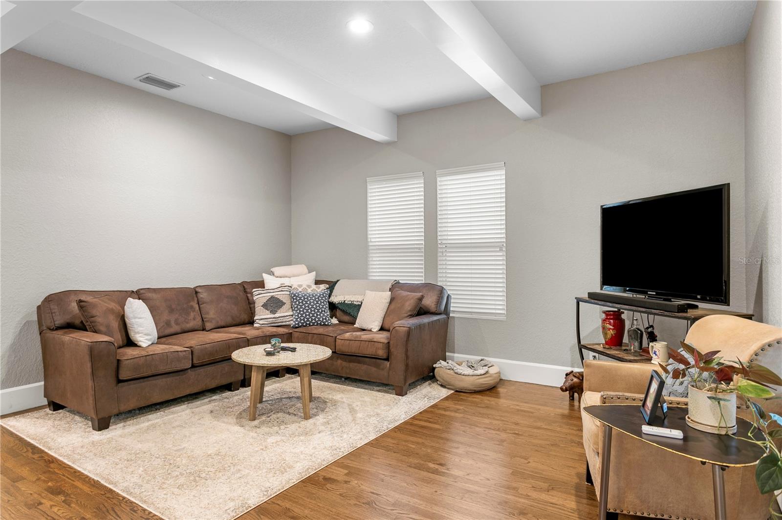 802 DARTMOOR St ST PETERSBURG, FL 33701