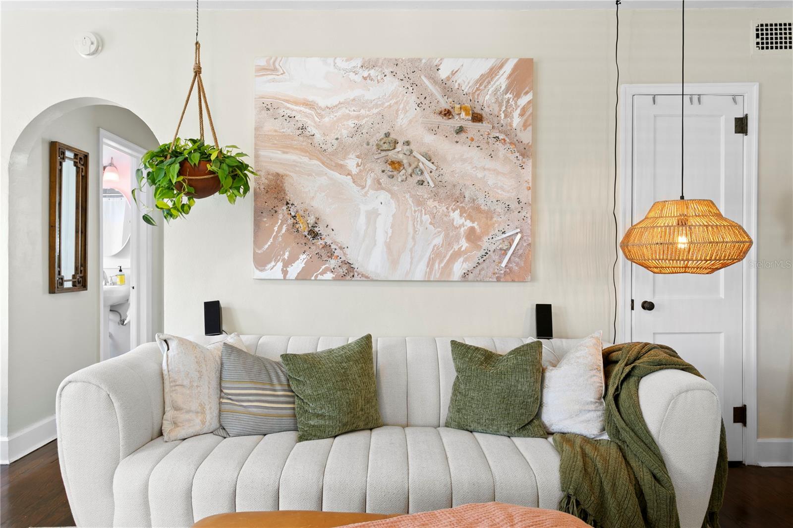 802 DARTMOOR St ST PETERSBURG, FL 33701