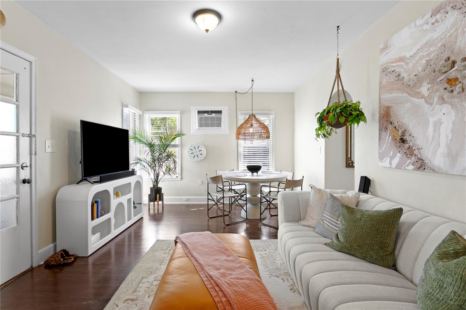 802 DARTMOOR St ST PETERSBURG, FL 33701