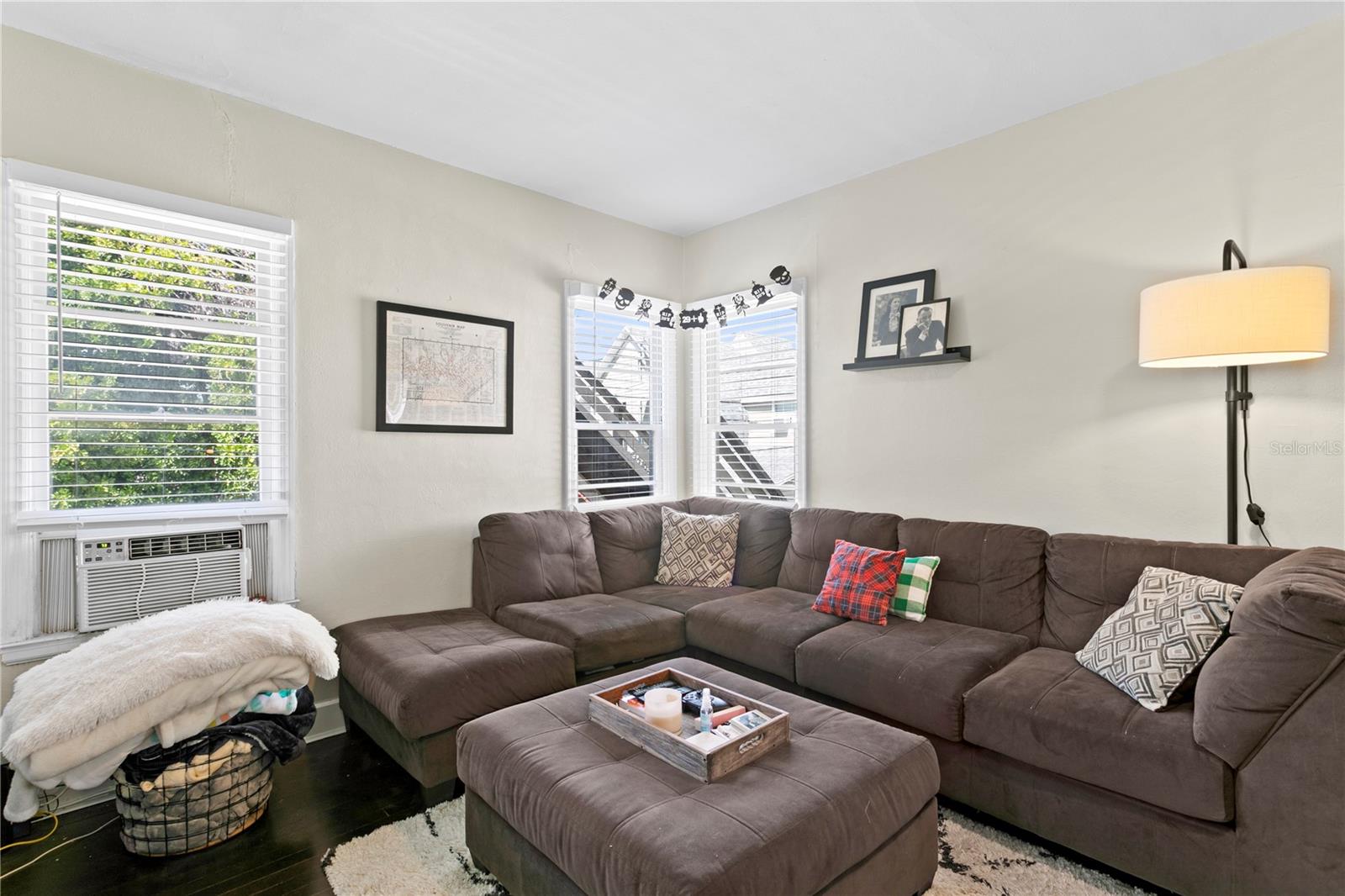 802 DARTMOOR St ST PETERSBURG, FL 33701