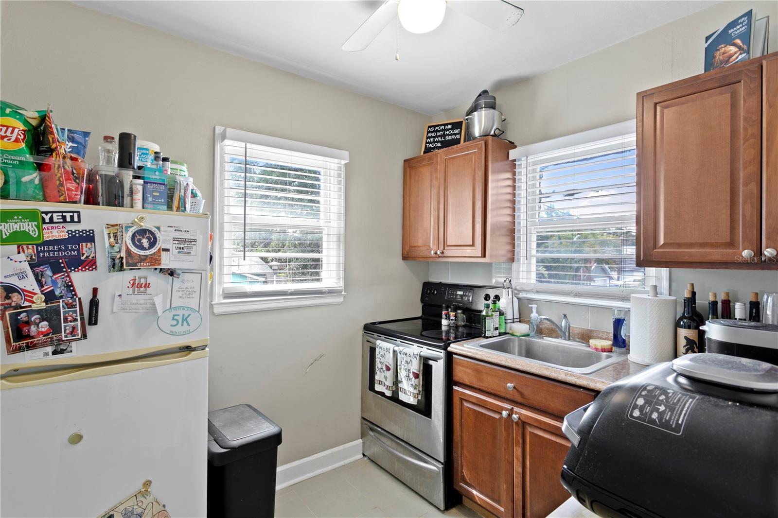 802 DARTMOOR St ST PETERSBURG, FL 33701