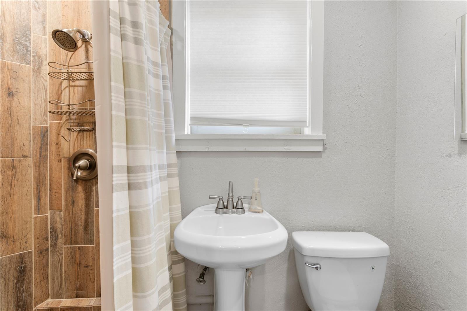 802 DARTMOOR St ST PETERSBURG, FL 33701