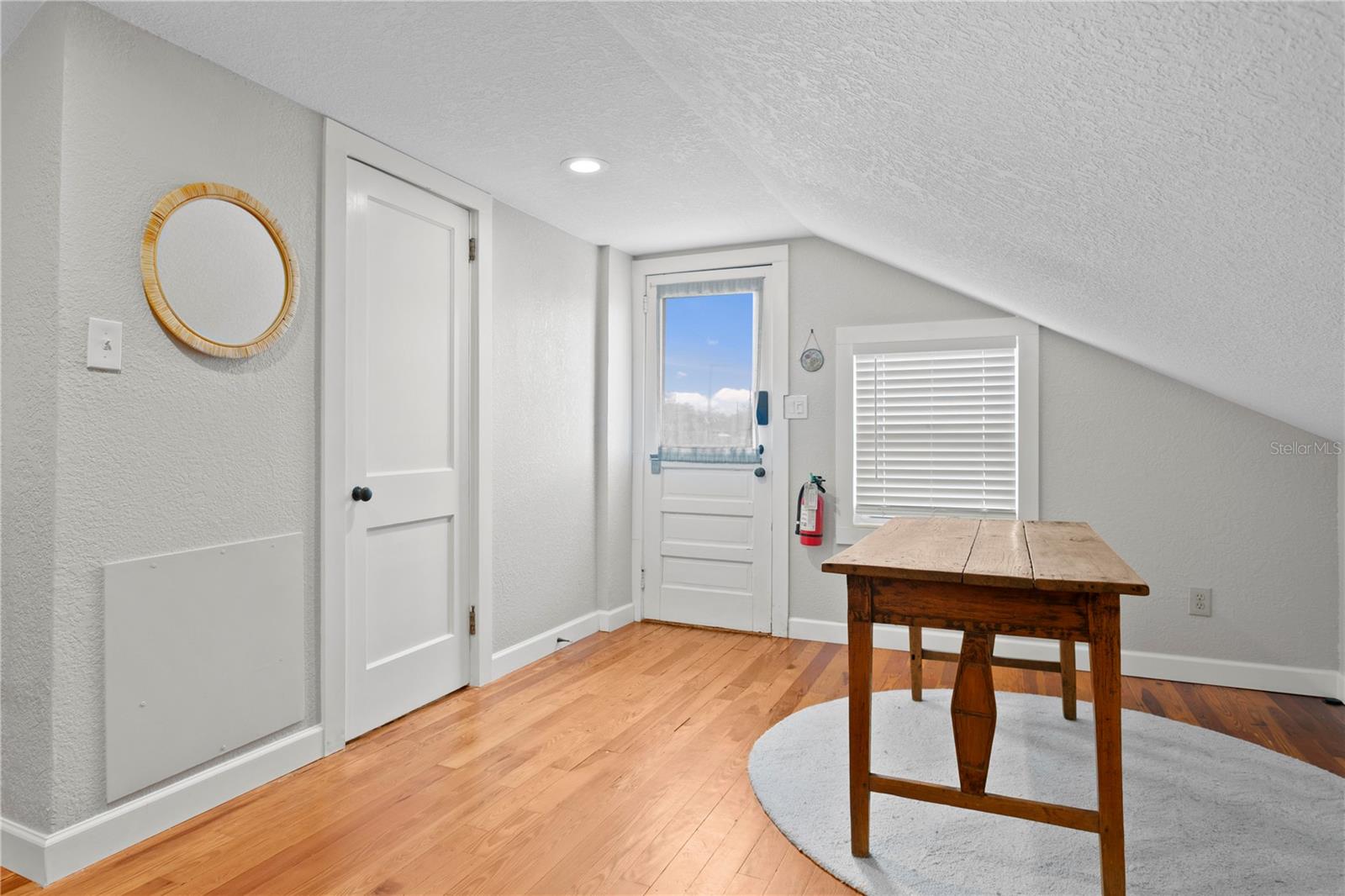 802 DARTMOOR St ST PETERSBURG, FL 33701