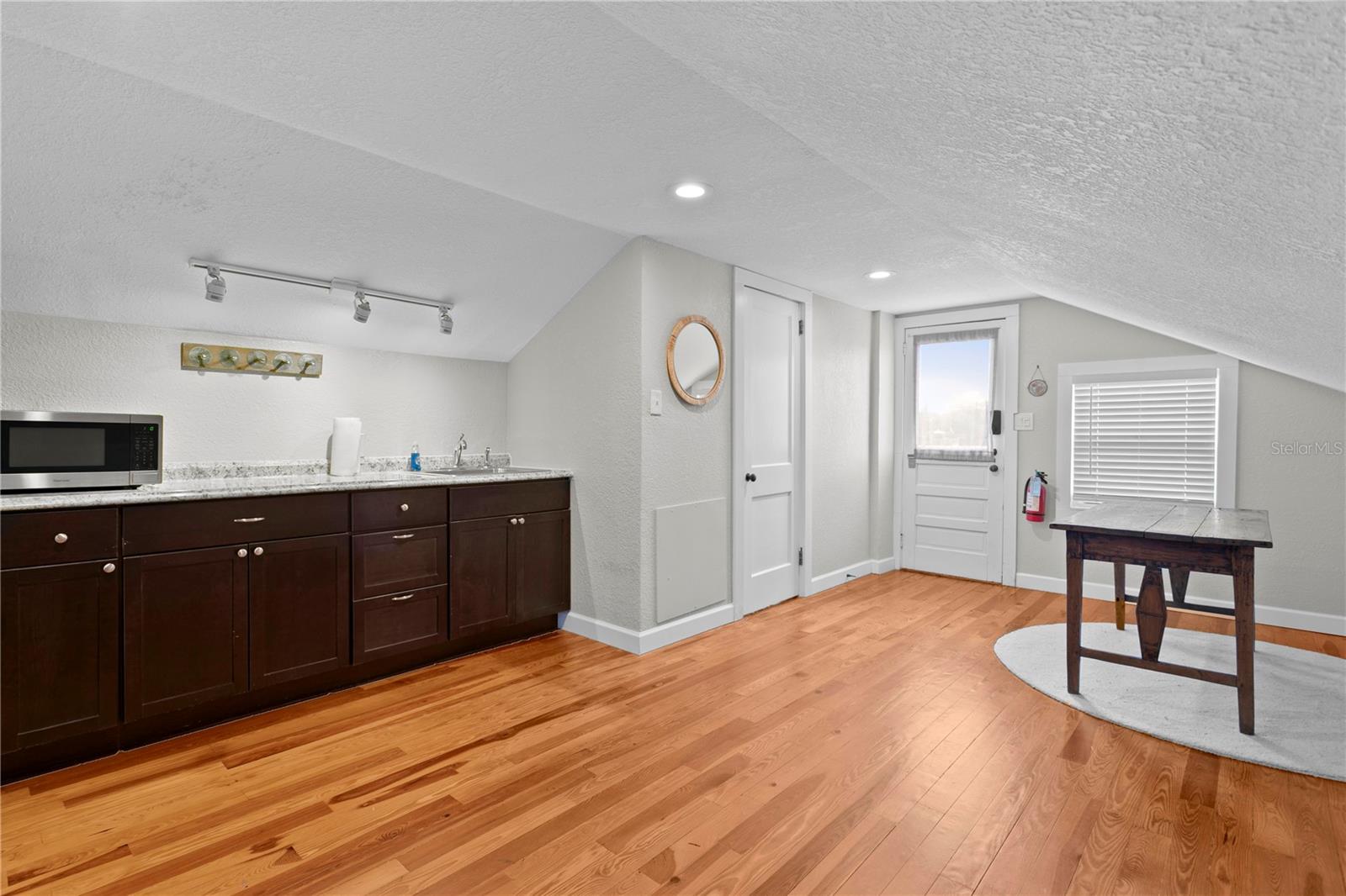 802 DARTMOOR St ST PETERSBURG, FL 33701