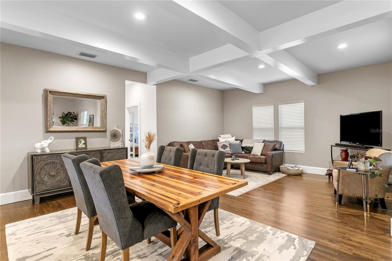 802 DARTMOOR St ST PETERSBURG, FL 33701