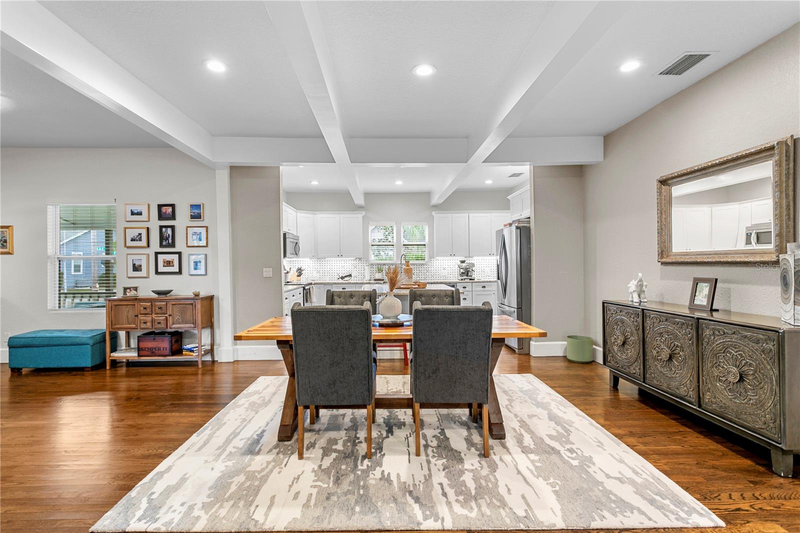 802 DARTMOOR St ST PETERSBURG, FL 33701