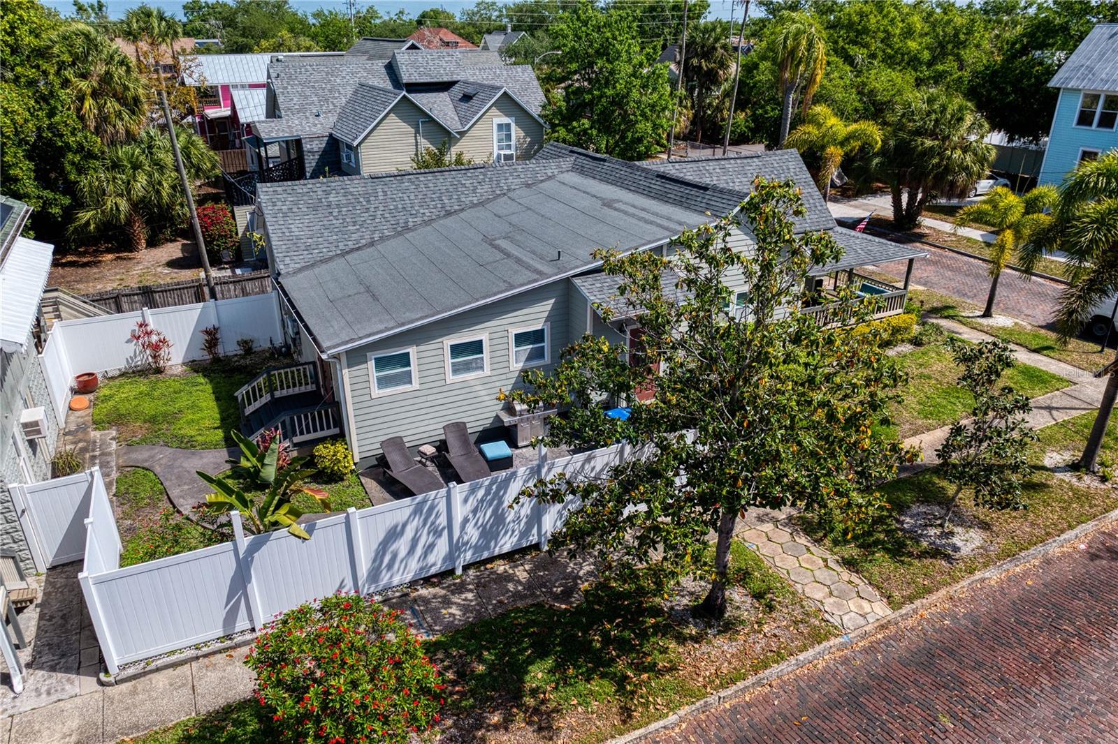 802 DARTMOOR St ST PETERSBURG, FL 33701