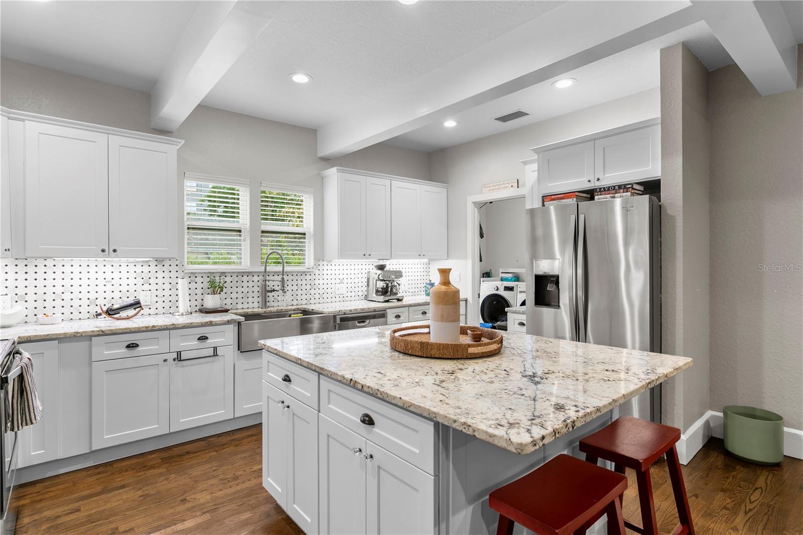 802 DARTMOOR St ST PETERSBURG, FL 33701