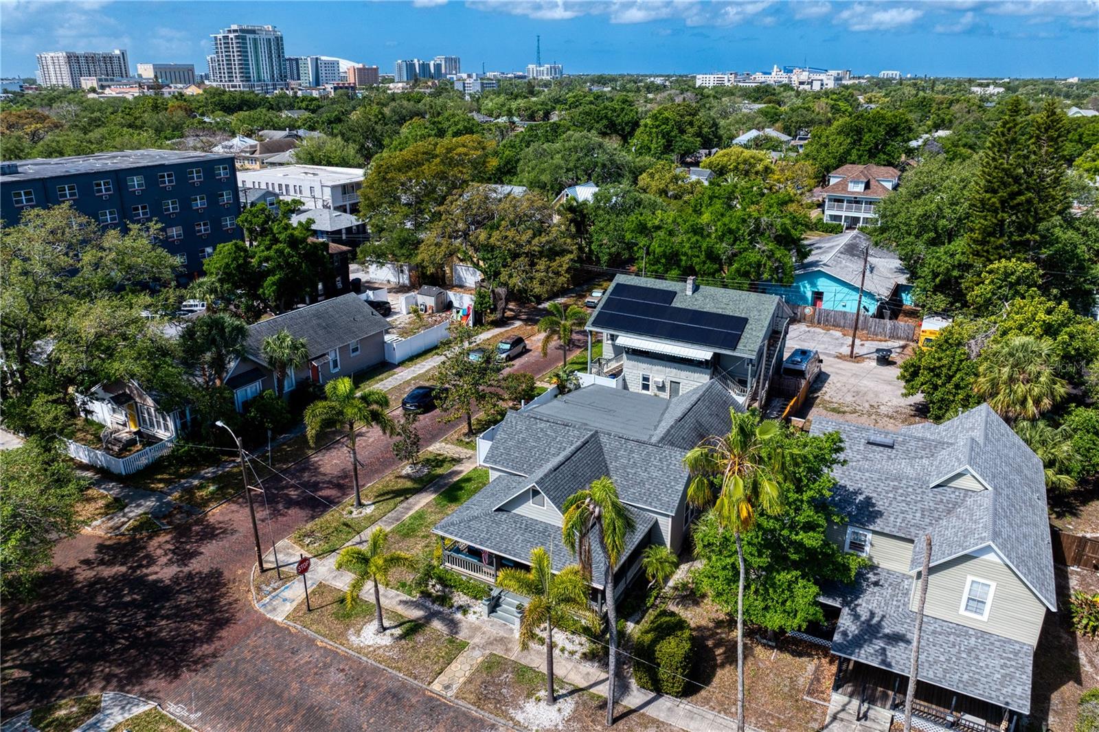 802 DARTMOOR St ST PETERSBURG, FL 33701