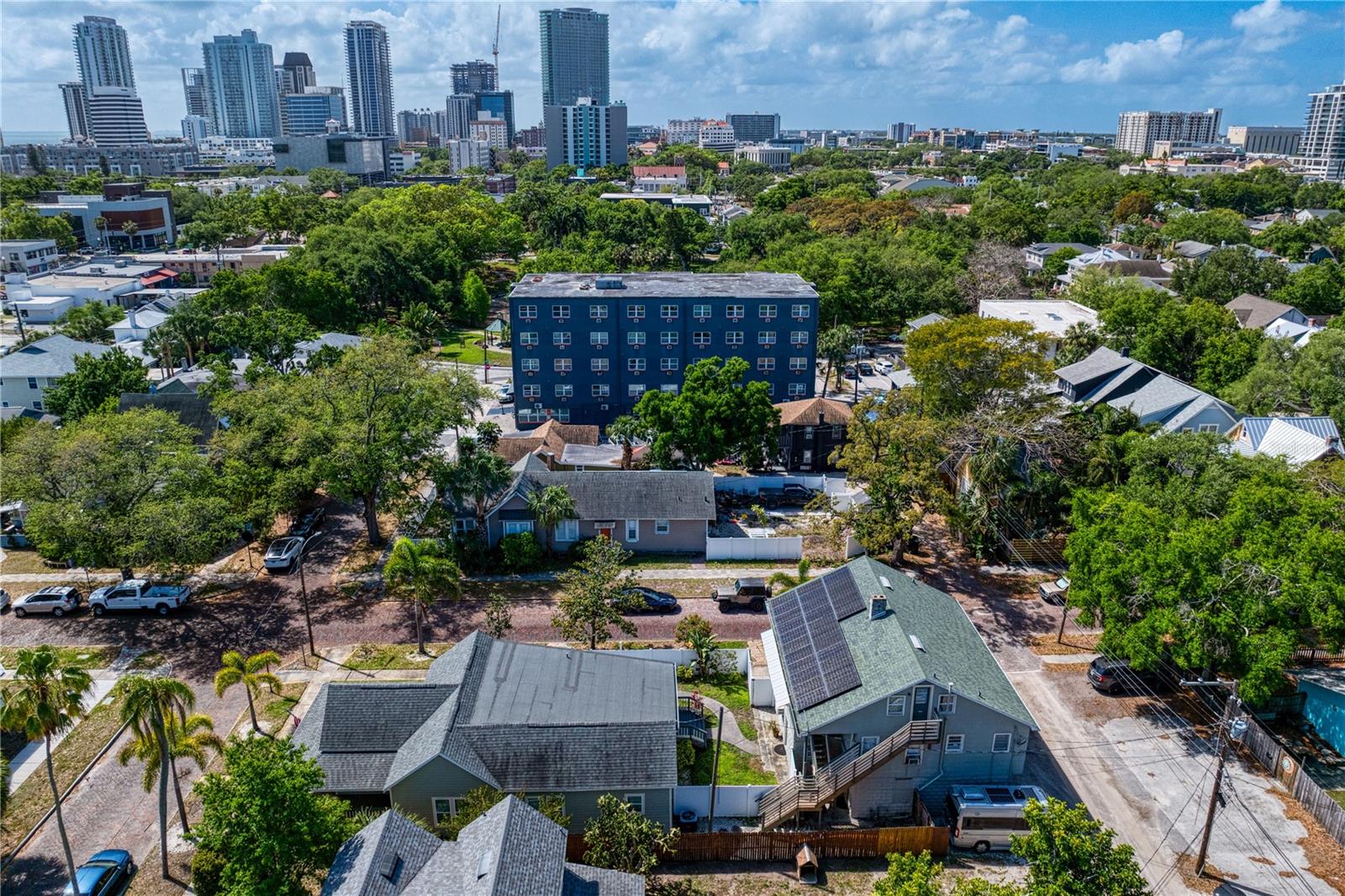 802 DARTMOOR St ST PETERSBURG, FL 33701