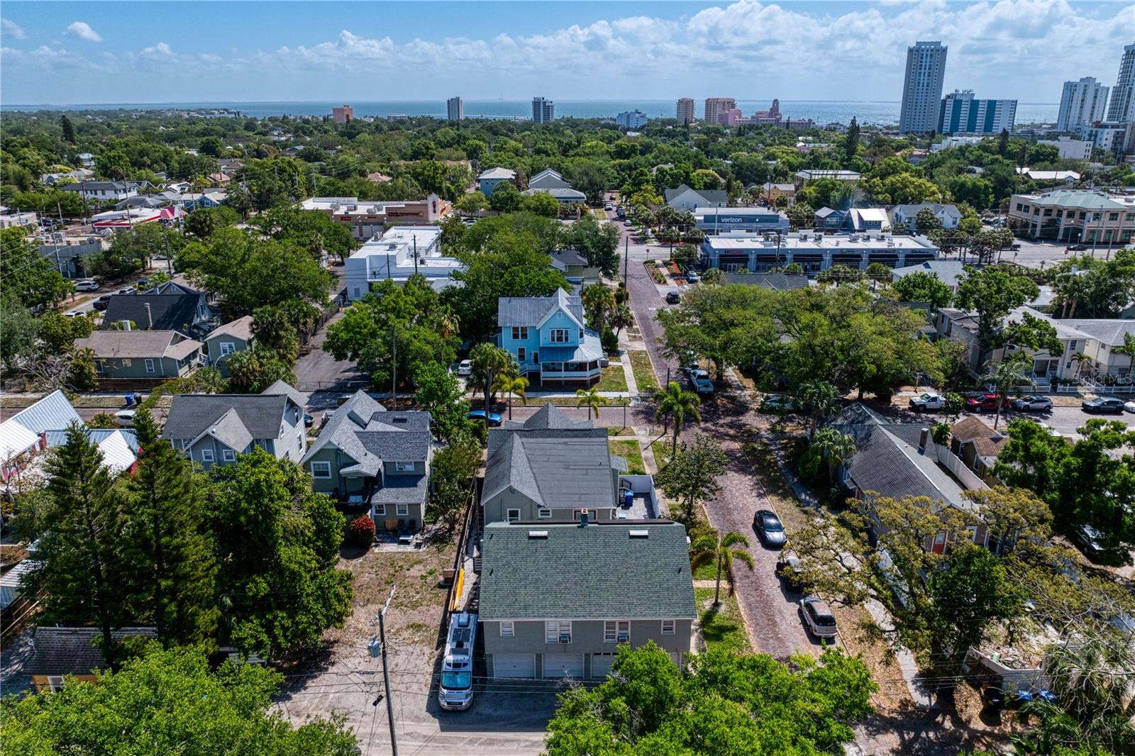 802 DARTMOOR St ST PETERSBURG, FL 33701