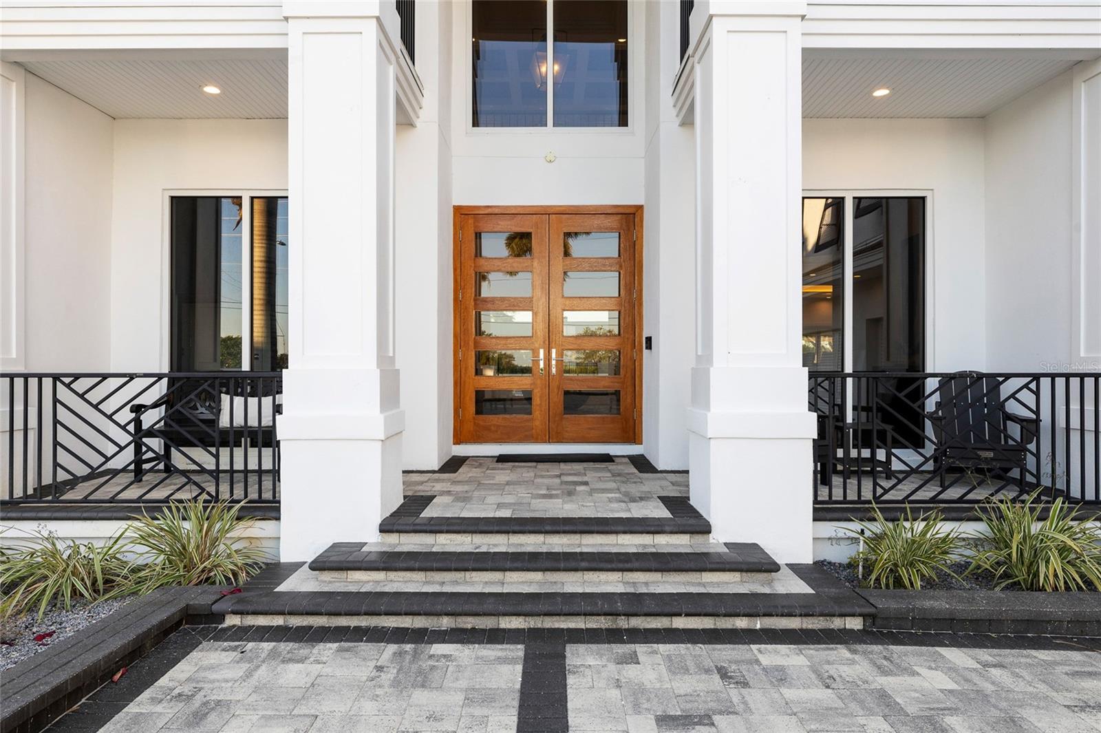 951 S BAYSHORE Blvd SAFETY HARBOR, FL 34695