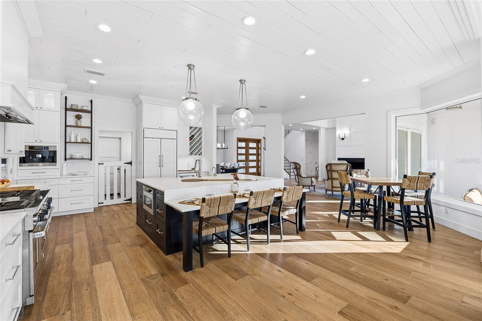 951 S BAYSHORE Blvd SAFETY HARBOR, FL 34695