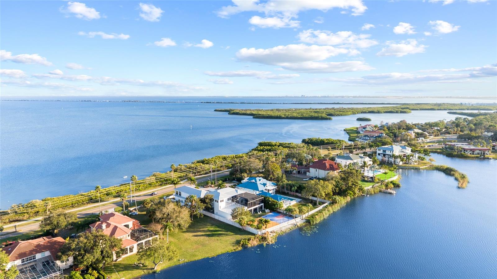 951 S BAYSHORE Blvd SAFETY HARBOR, FL 34695