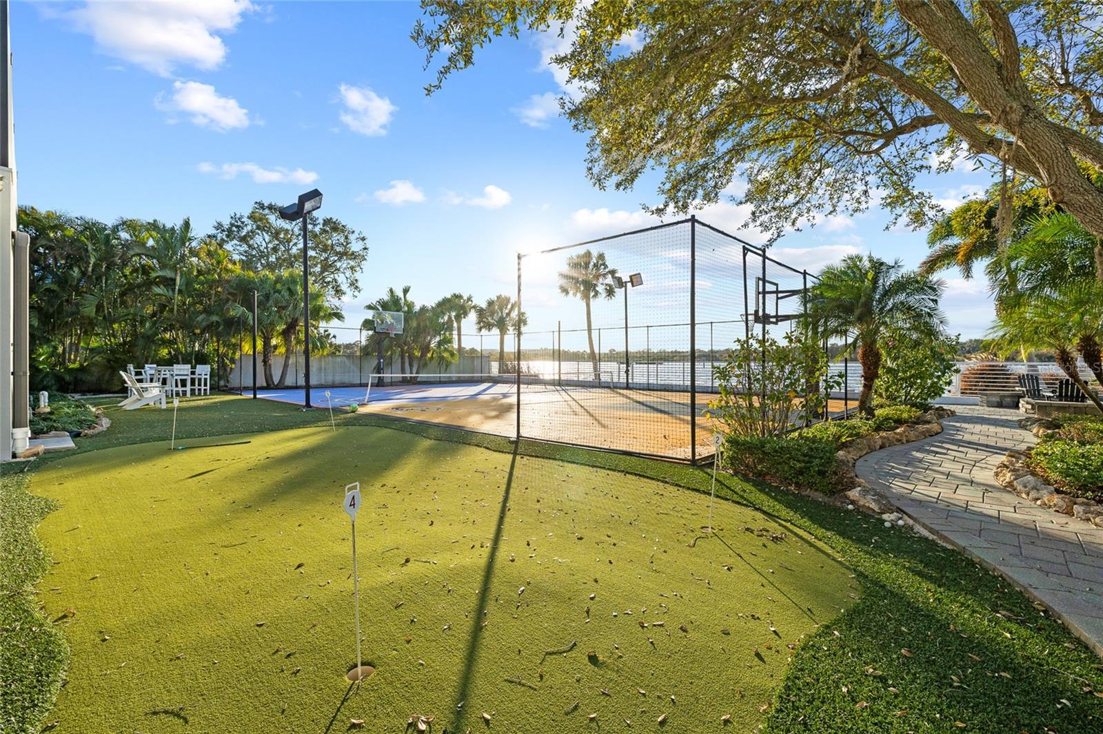 951 S BAYSHORE Blvd SAFETY HARBOR, FL 34695