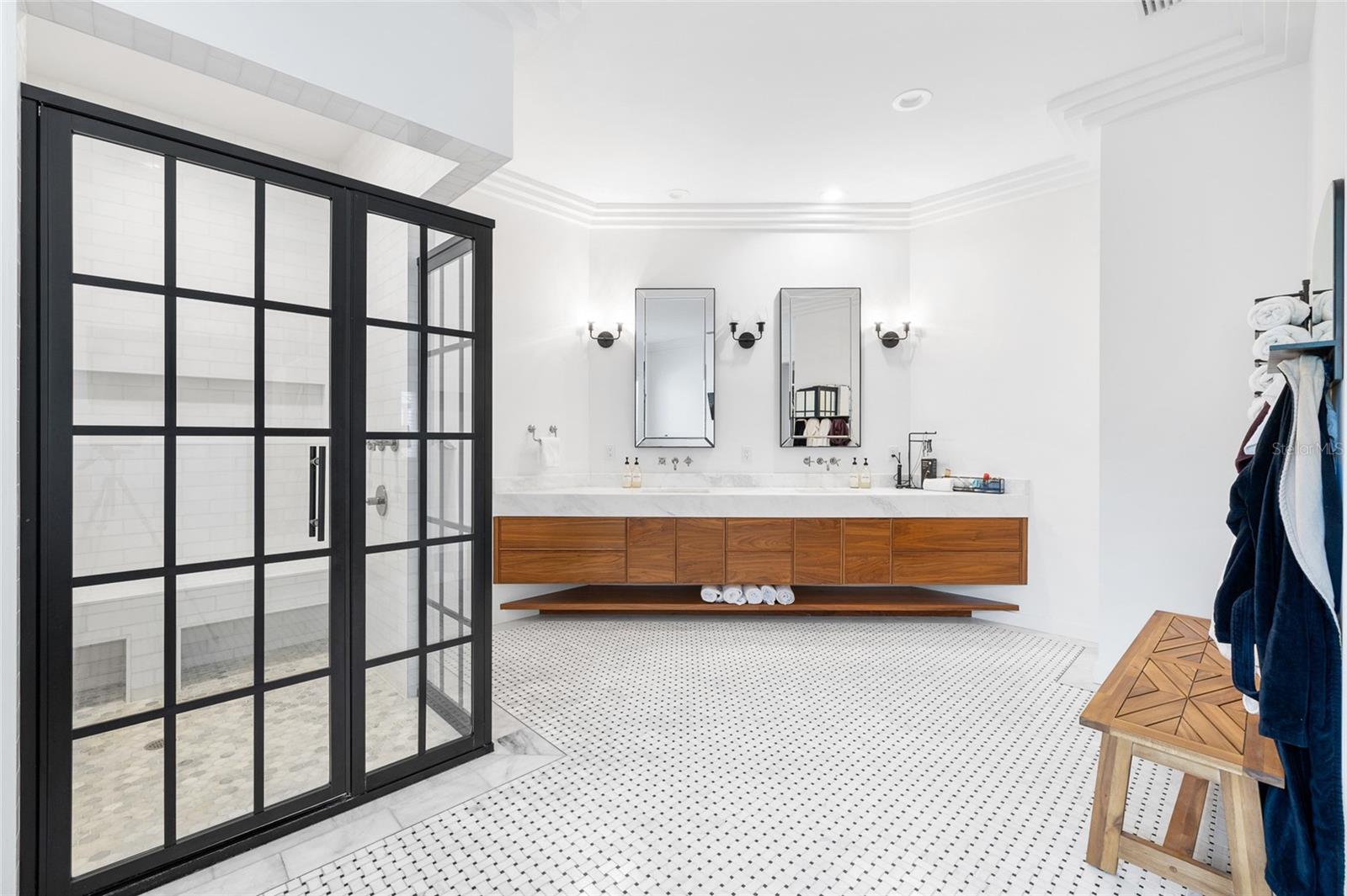 951 S BAYSHORE Blvd SAFETY HARBOR, FL 34695