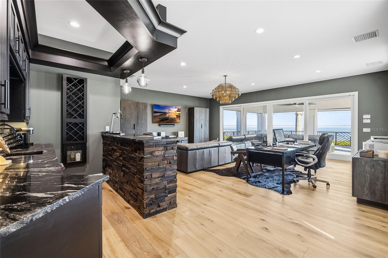 951 S BAYSHORE Blvd SAFETY HARBOR, FL 34695