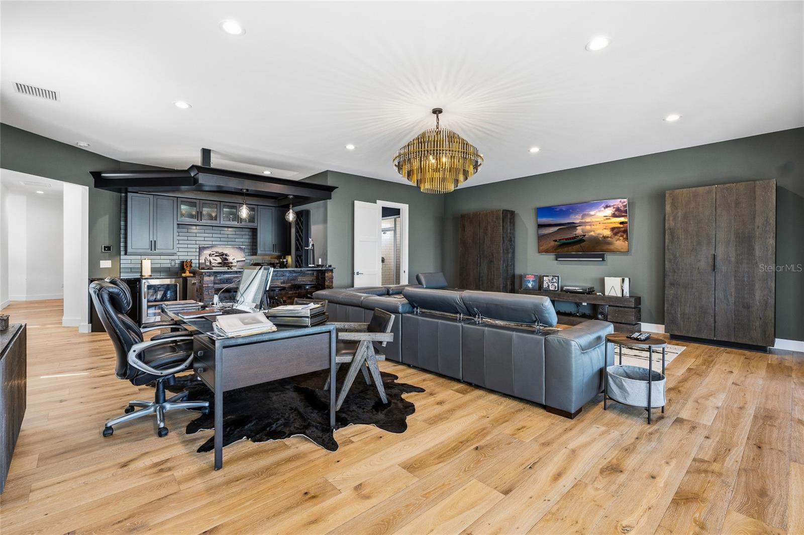 951 S BAYSHORE Blvd SAFETY HARBOR, FL 34695