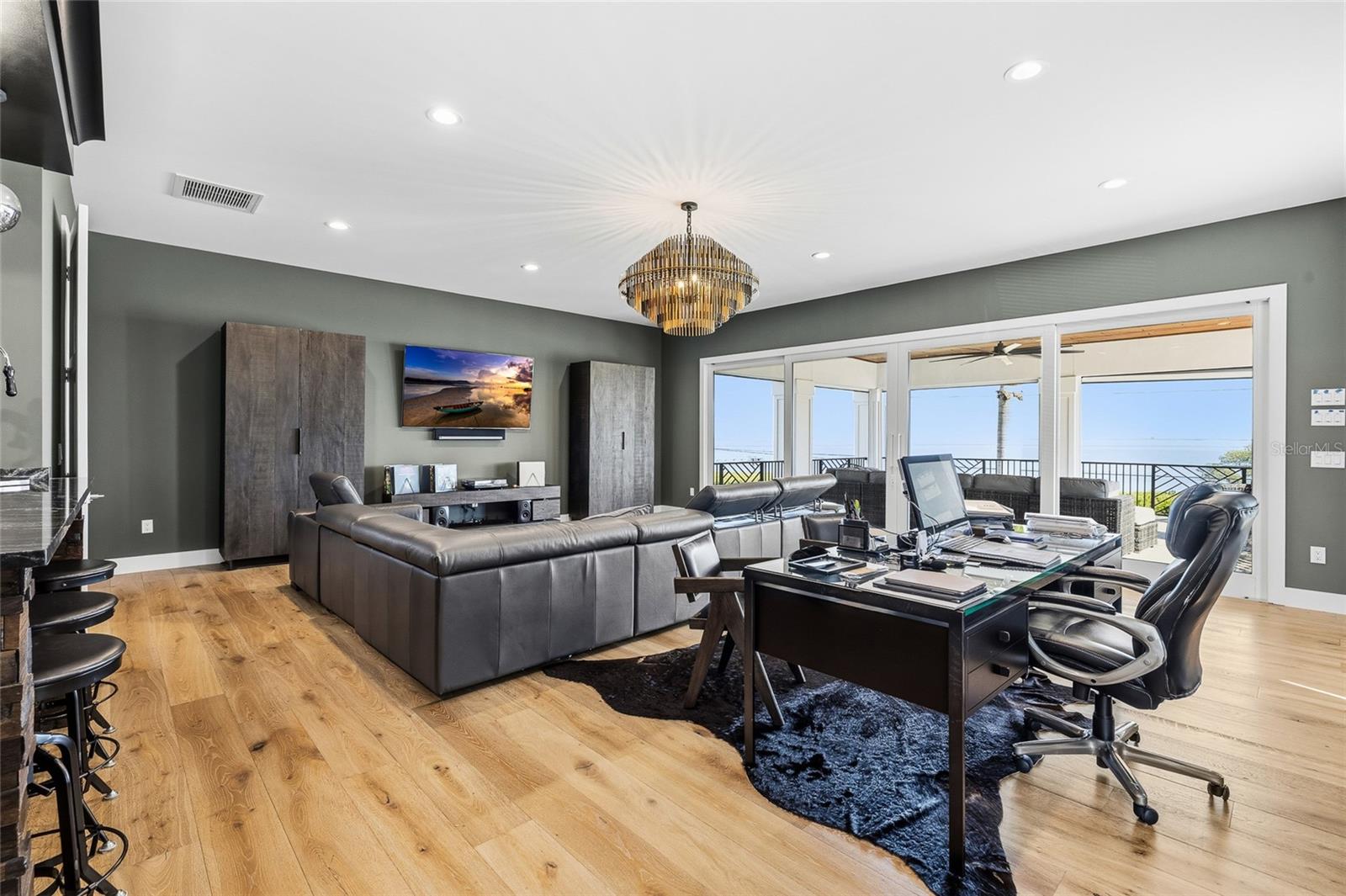 951 S BAYSHORE Blvd SAFETY HARBOR, FL 34695