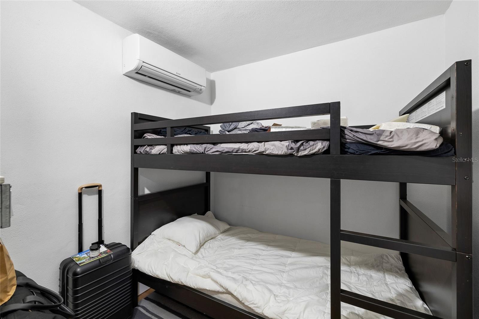 951 S BAYSHORE Blvd SAFETY HARBOR, FL 34695