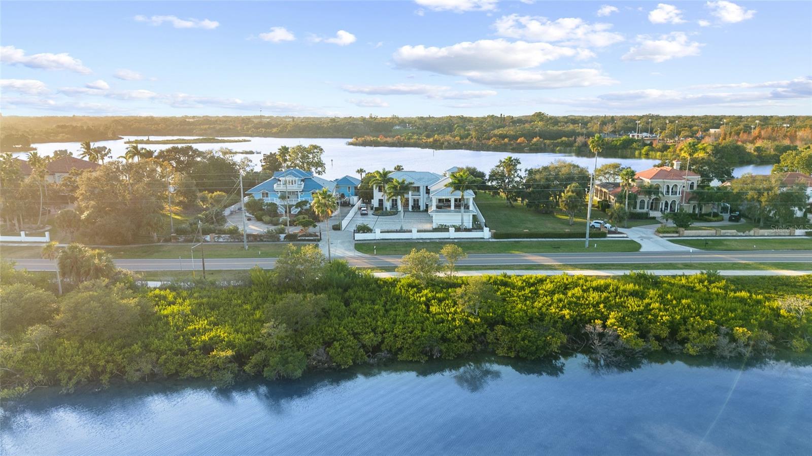 951 S BAYSHORE Blvd SAFETY HARBOR, FL 34695