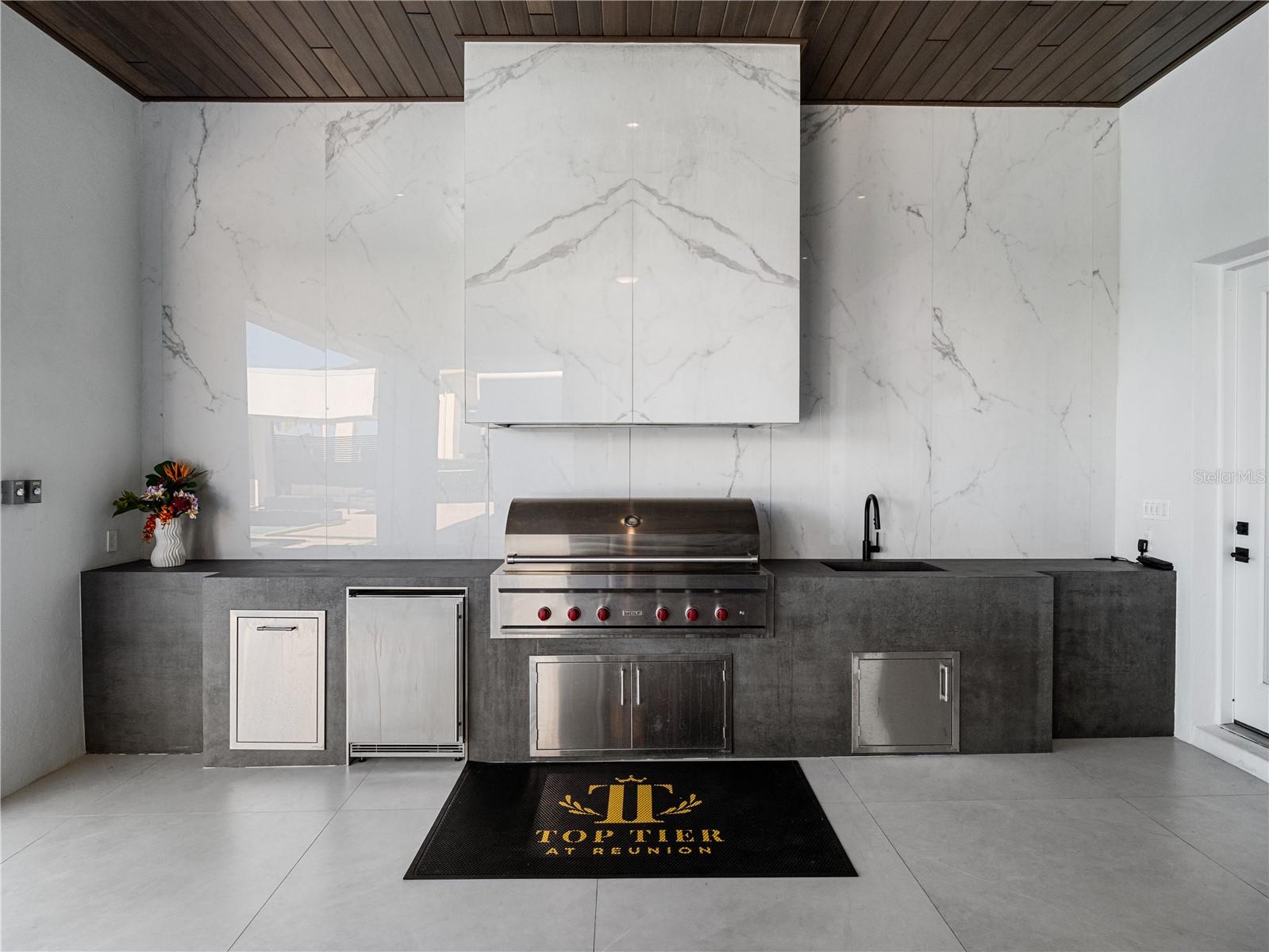 901 GOLDEN BEAR Dr REUNION, FL 34747