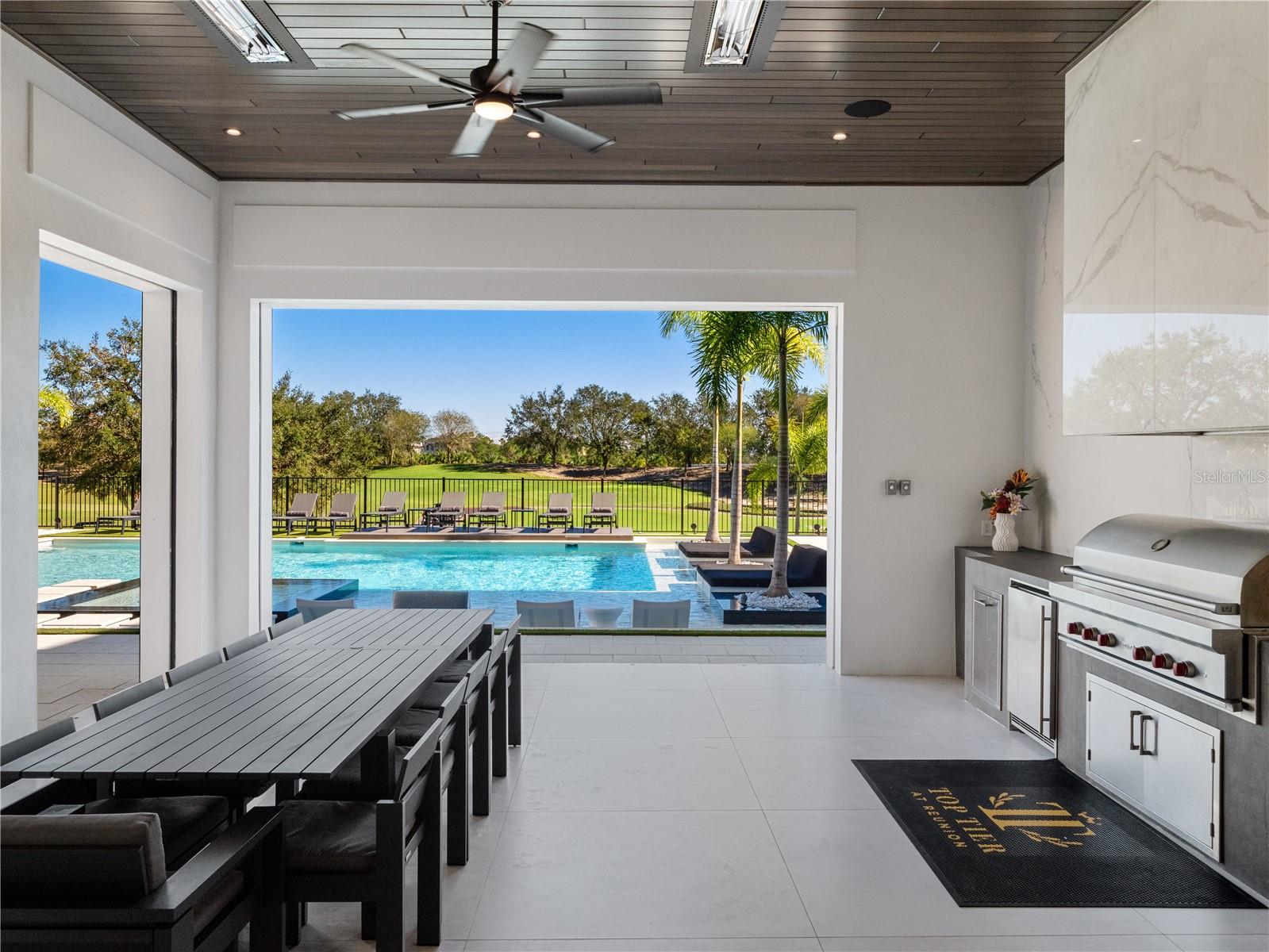 901 GOLDEN BEAR Dr REUNION, FL 34747