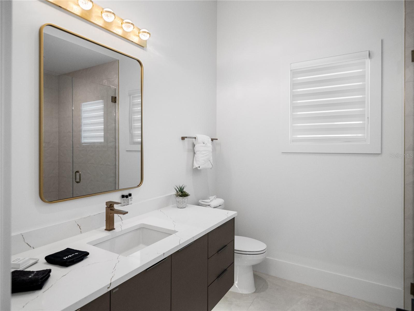 901 GOLDEN BEAR Dr REUNION, FL 34747