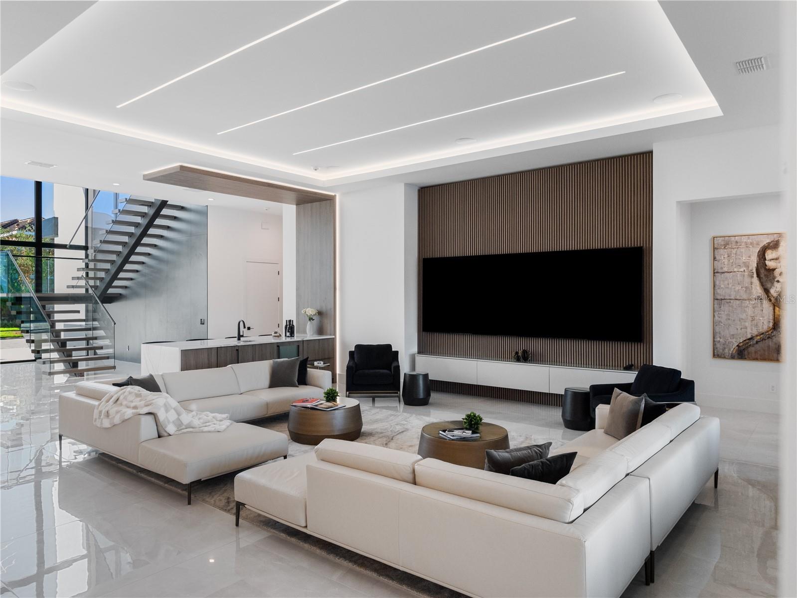 901 GOLDEN BEAR Dr REUNION, FL 34747