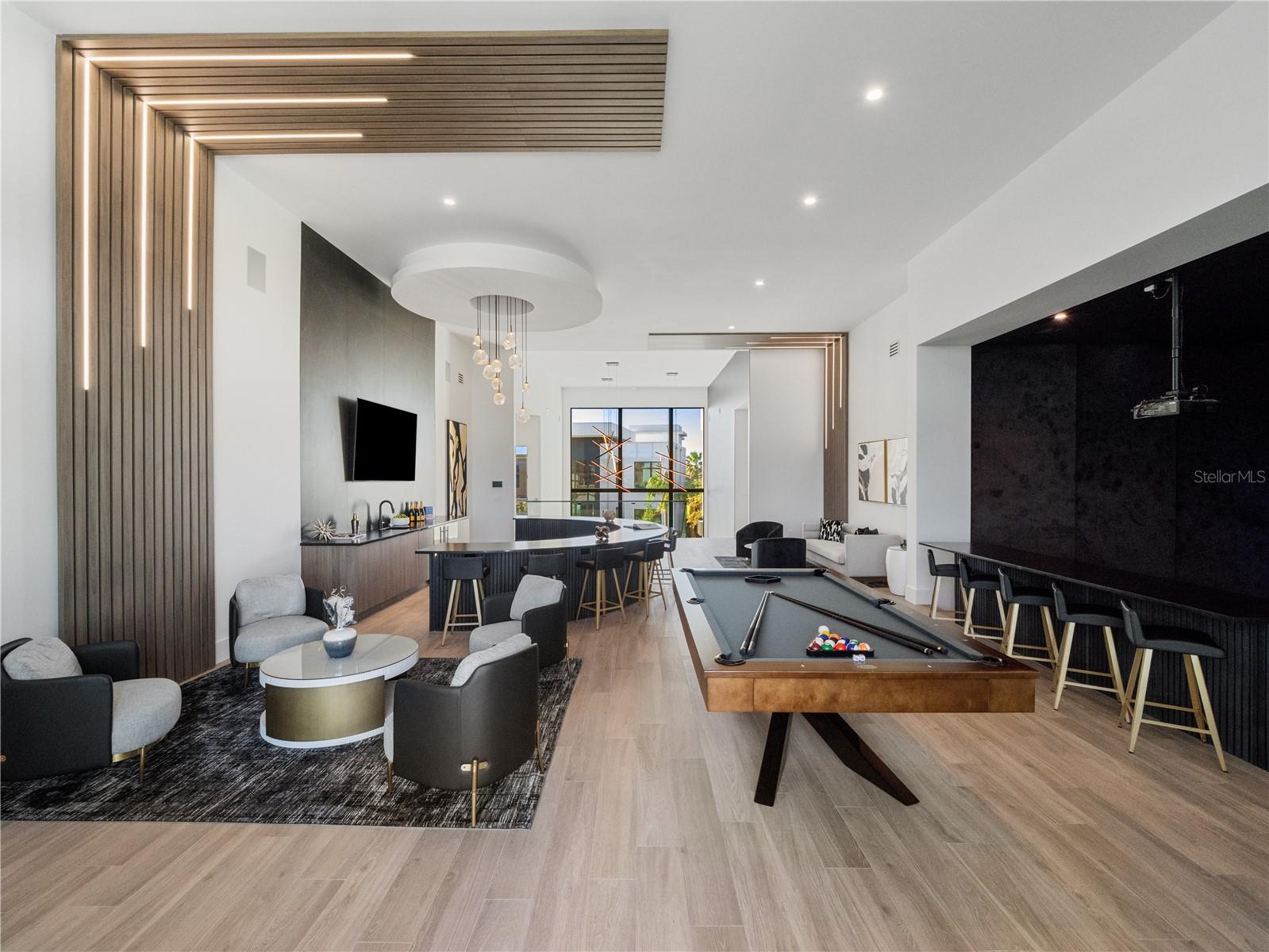 901 GOLDEN BEAR Dr REUNION, FL 34747