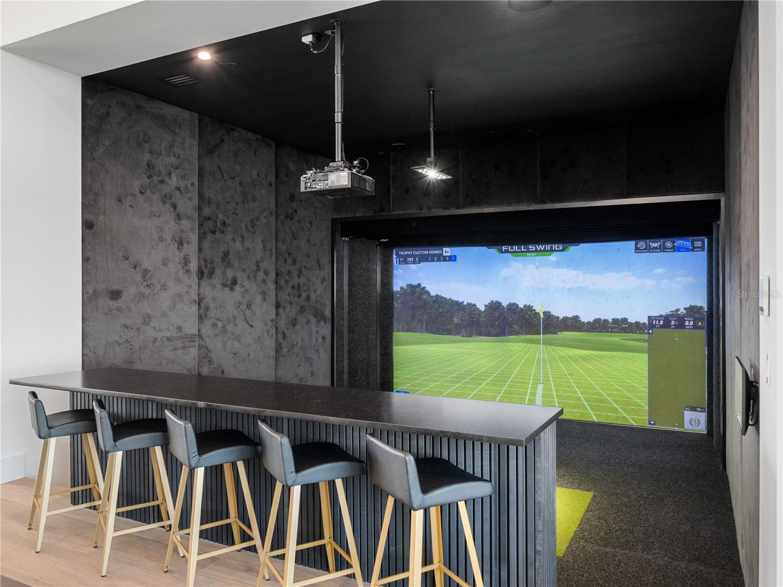 901 GOLDEN BEAR Dr REUNION, FL 34747