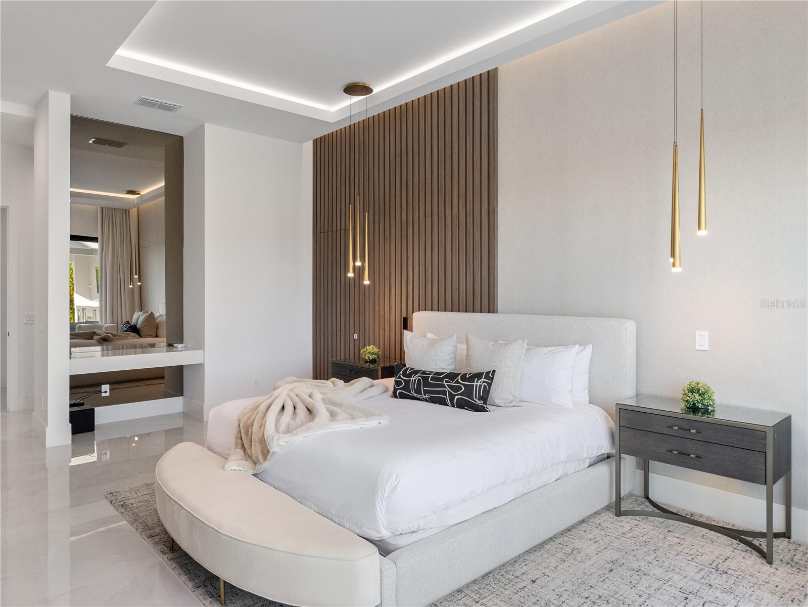 901 GOLDEN BEAR Dr REUNION, FL 34747