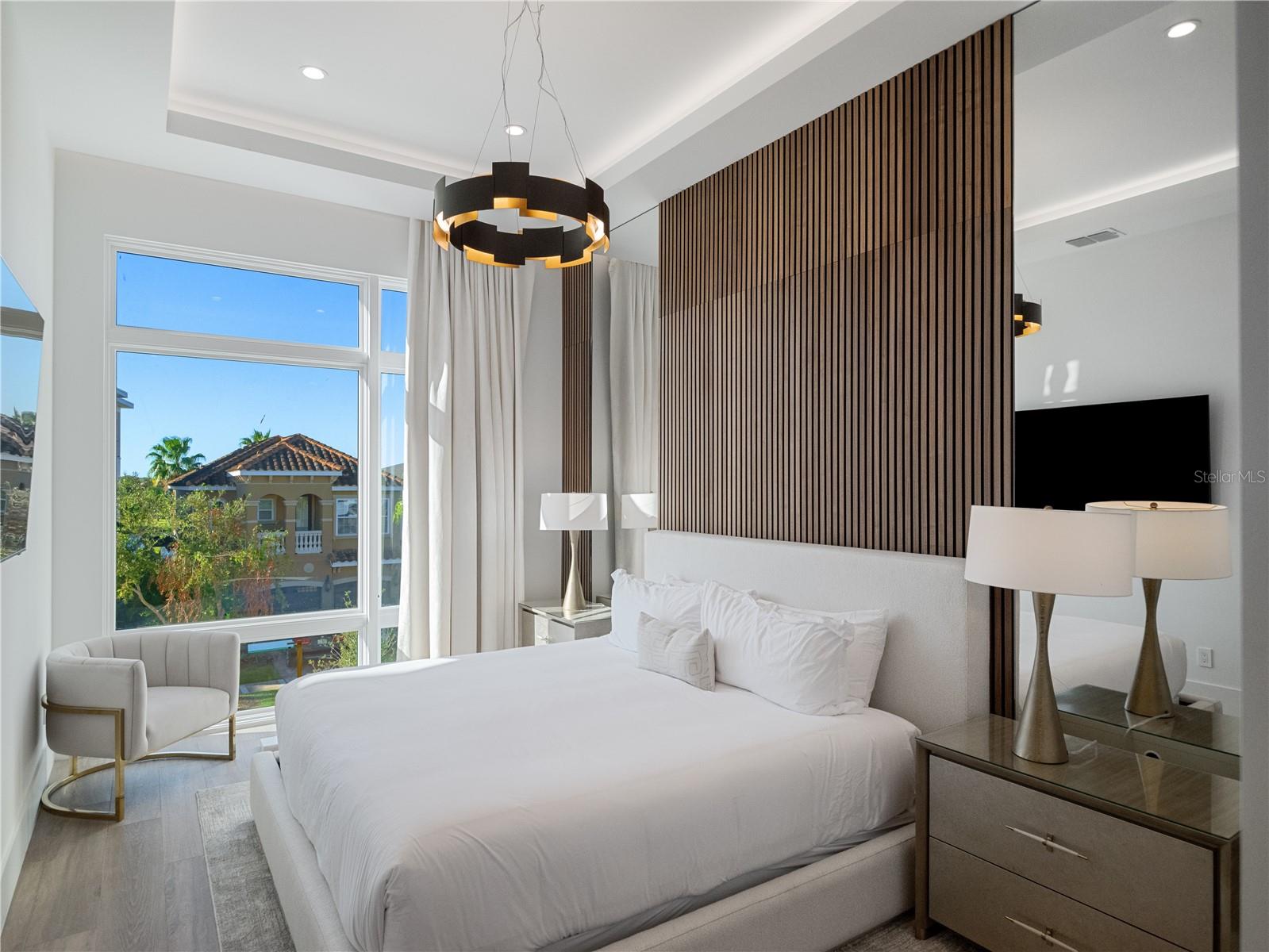 901 GOLDEN BEAR Dr REUNION, FL 34747