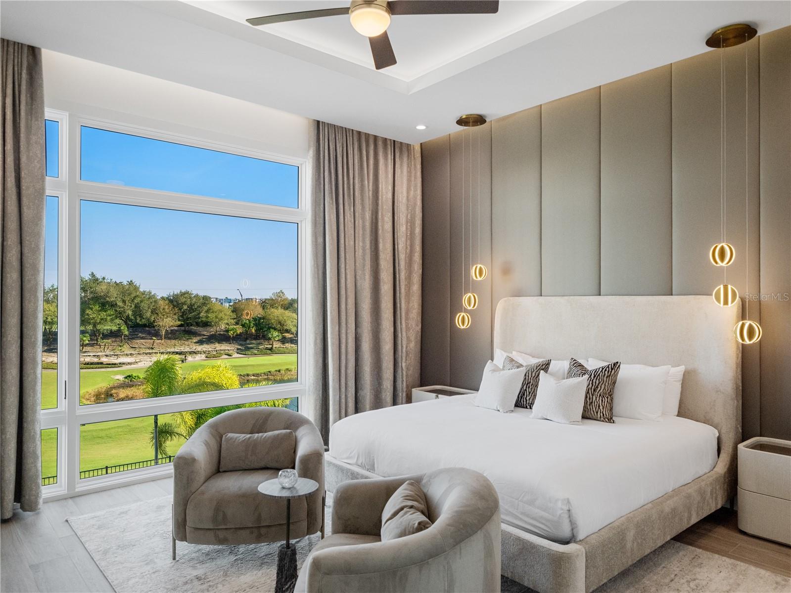 901 GOLDEN BEAR Dr REUNION, FL 34747