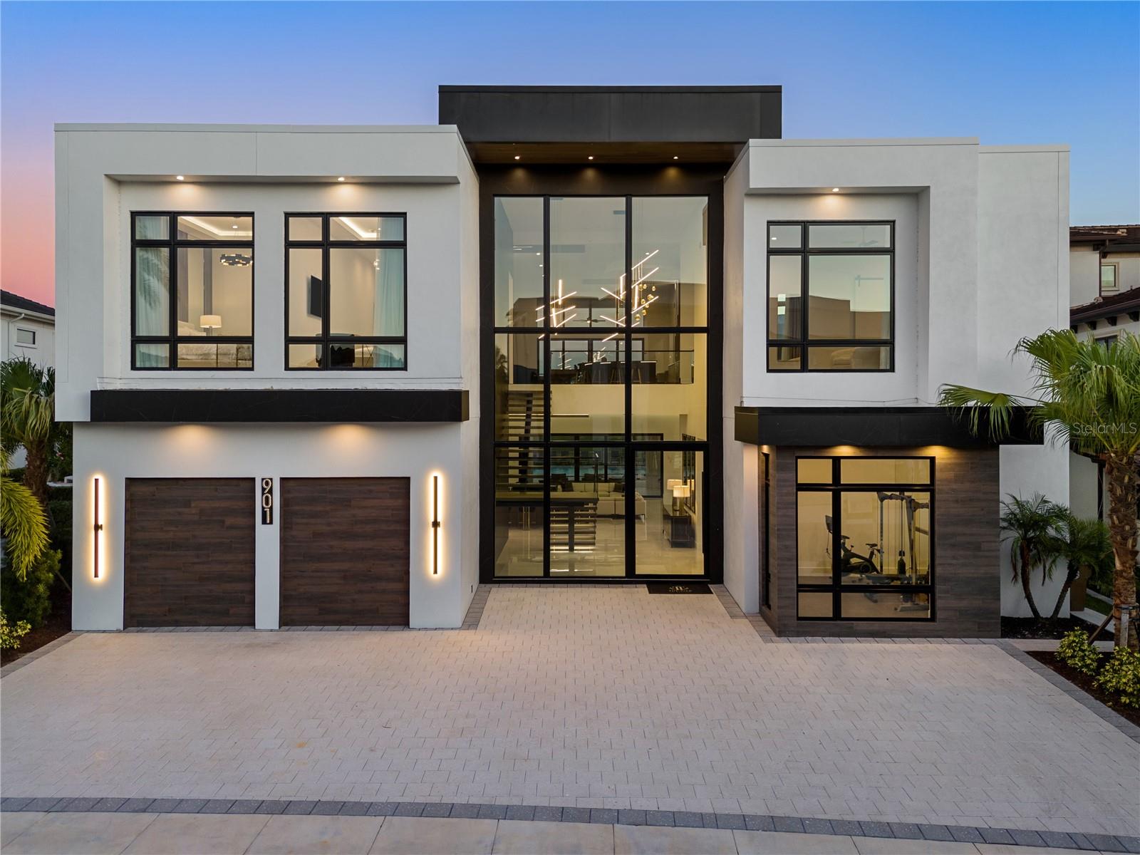 901 GOLDEN BEAR Dr REUNION, FL 34747