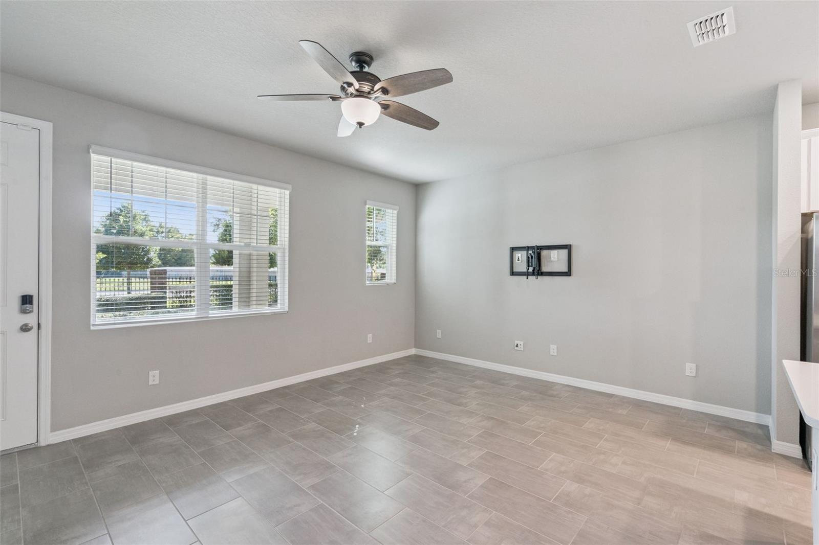 988 LEGACY WINDS Way CASSELBERRY, FL 32707