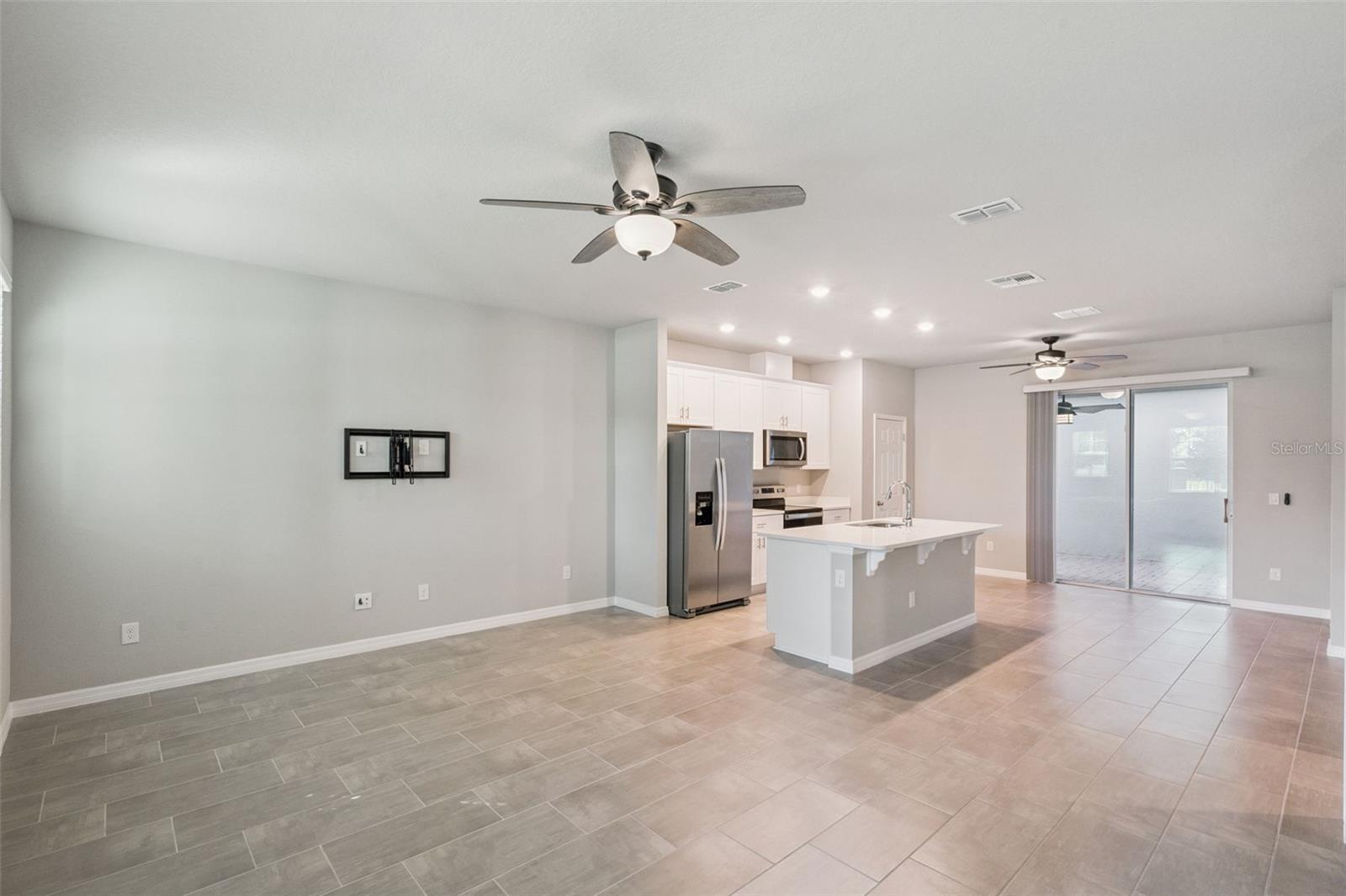 988 LEGACY WINDS Way CASSELBERRY, FL 32707