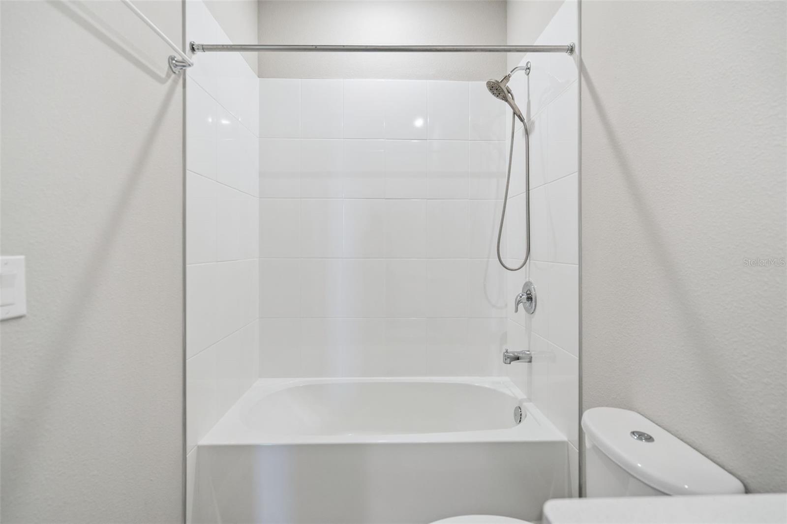 988 LEGACY WINDS Way CASSELBERRY, FL 32707