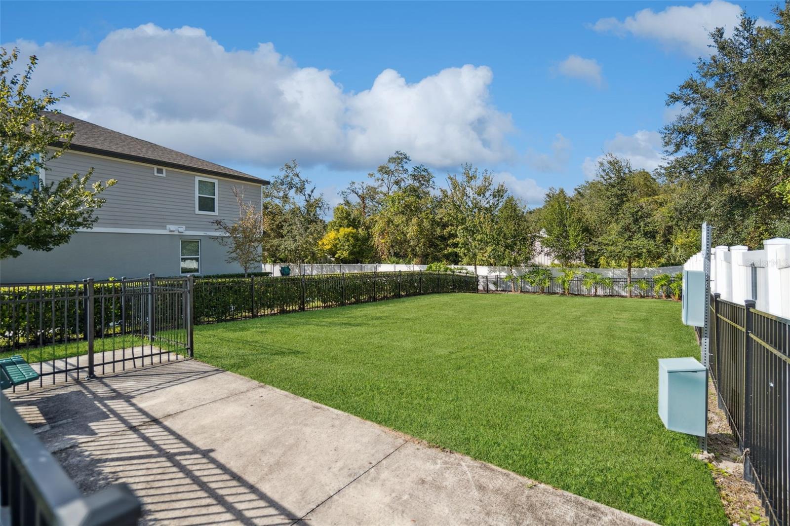 988 LEGACY WINDS Way CASSELBERRY, FL 32707