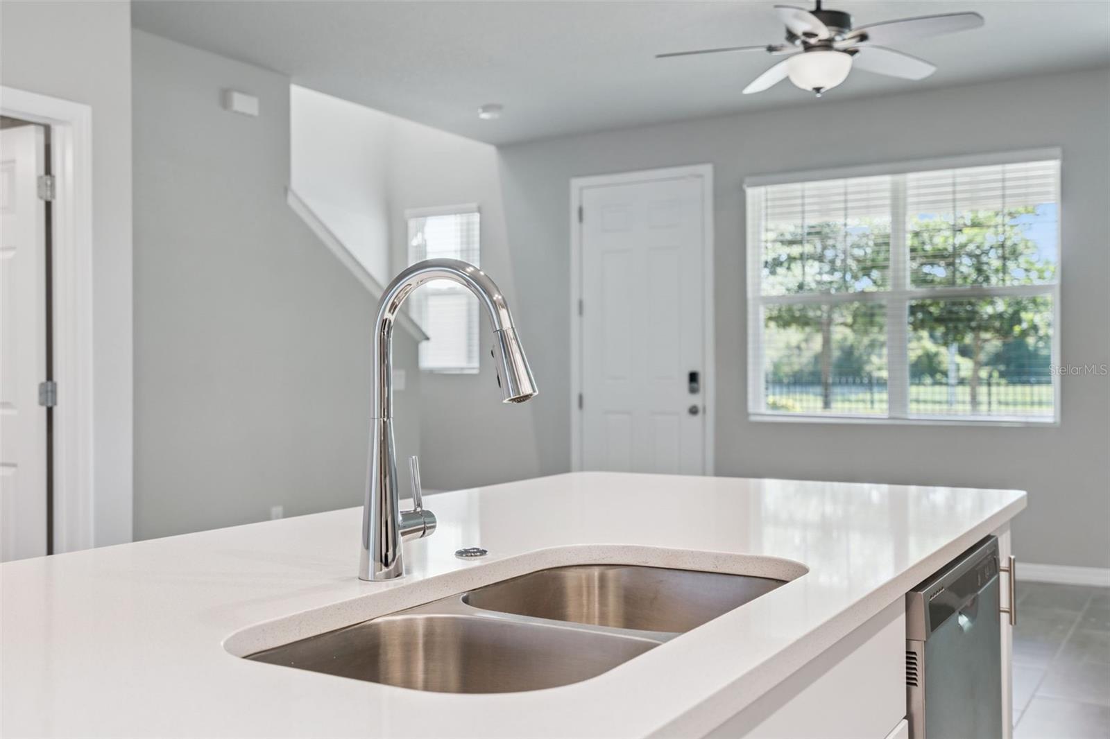 988 LEGACY WINDS Way CASSELBERRY, FL 32707